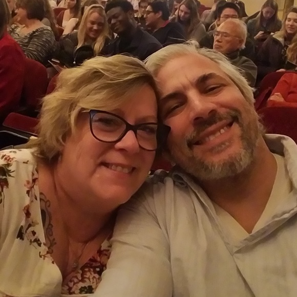 Meet your Posher’s Tony & Deb - Picture 3 of 5